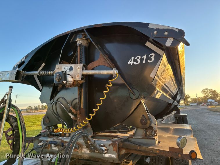 image for item EM2451 2013 SmithCo Manufacturing SX2-42-34 side dump trailer