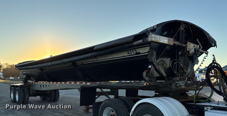 image for item EM2451 2013 SmithCo Manufacturing SX2-42-34 side dump trailer