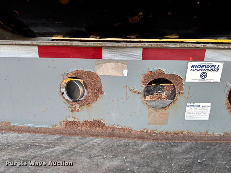 image for item EM2451 2013 SmithCo Manufacturing SX2-42-34 side dump trailer