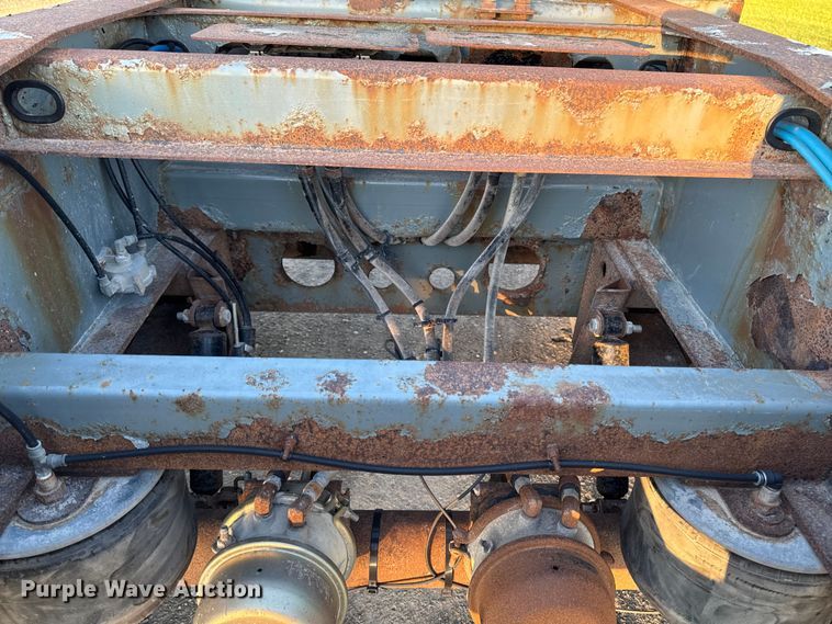 image for item EM2451 2013 SmithCo Manufacturing SX2-42-34 side dump trailer