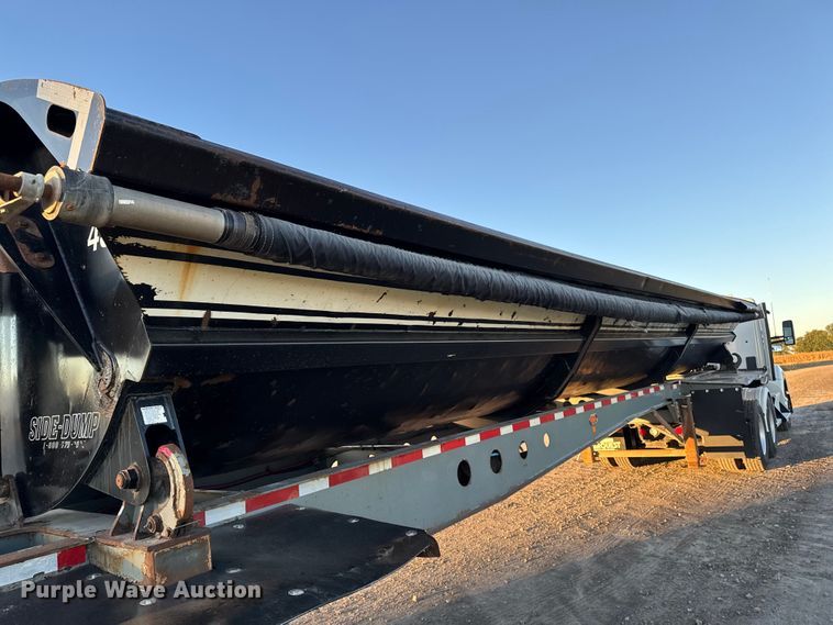 image for item EM2451 2013 SmithCo Manufacturing SX2-42-34 side dump trailer