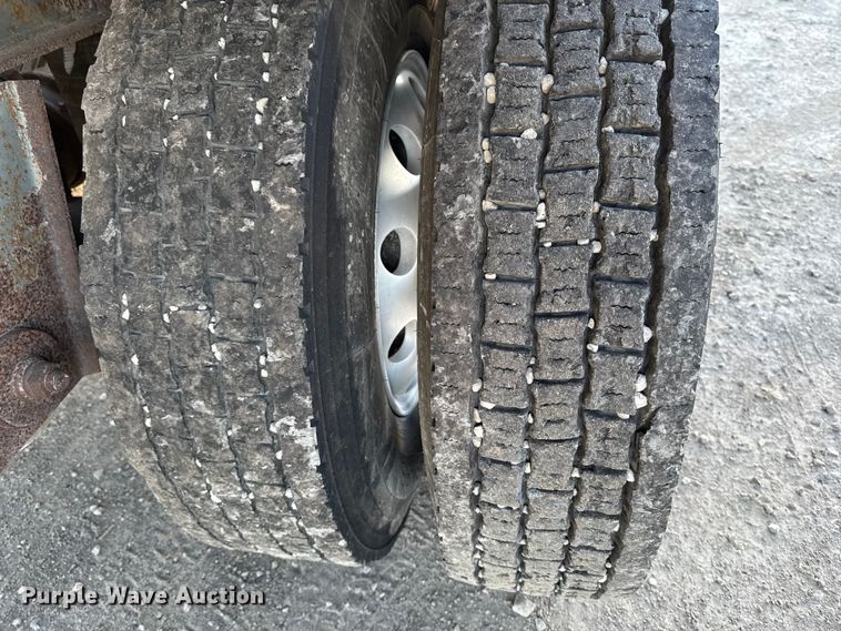 image for item EM2451 2013 SmithCo Manufacturing SX2-42-34 side dump trailer