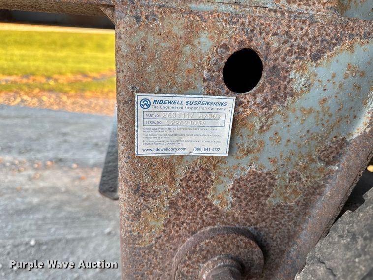 image for item EM2451 2013 SmithCo Manufacturing SX2-42-34 side dump trailer