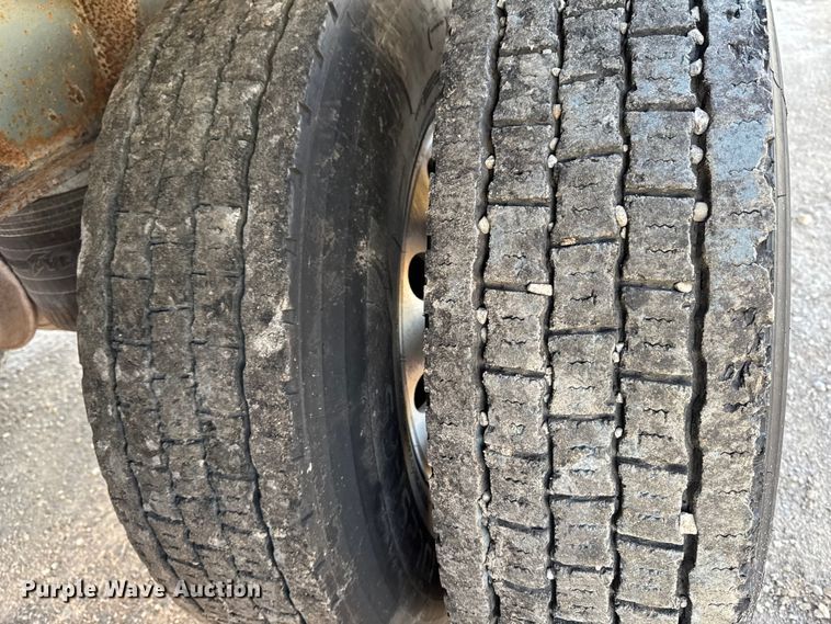 image for item EM2451 2013 SmithCo Manufacturing SX2-42-34 side dump trailer