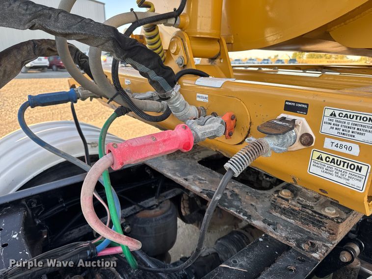 image for item EM2452 2016 Kenworth T680 semi truck