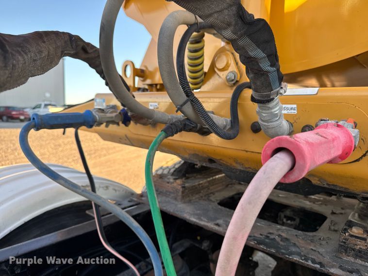 image for item EM2452 2016 Kenworth T680 semi truck