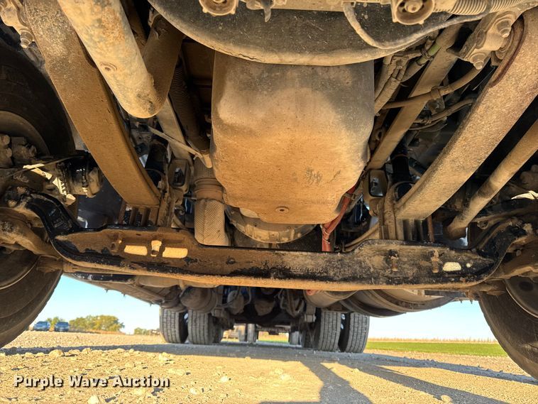 image for item EM2452 2016 Kenworth T680 semi truck