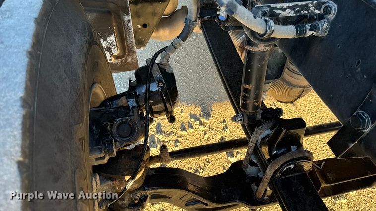 image for item EM2452 2016 Kenworth T680 semi truck