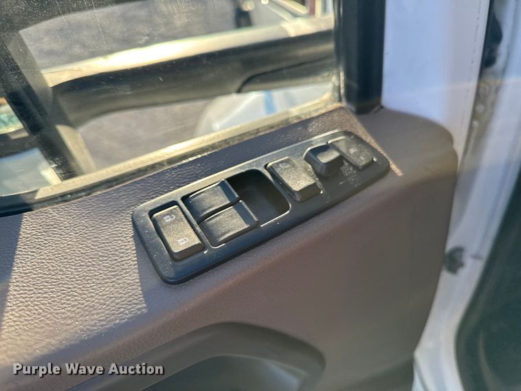 image for item EM2452 2016 Kenworth T680 semi truck