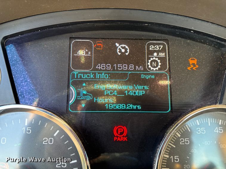 image for item EM2452 2016 Kenworth T680 semi truck