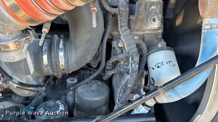 image for item EM2452 2016 Kenworth T680 semi truck