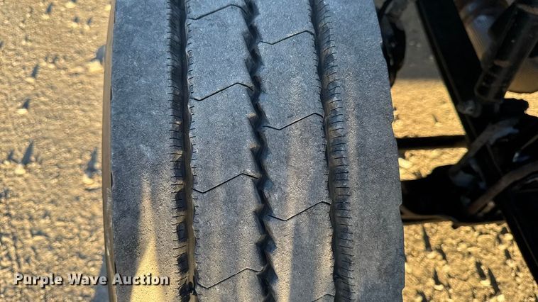 image for item EM2452 2016 Kenworth T680 semi truck