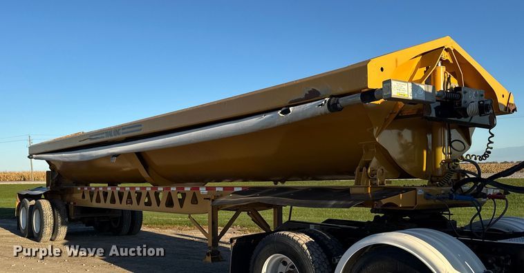 image for item EM2453 2020 Trail King Industries TK60SSD-402 side dump trailer