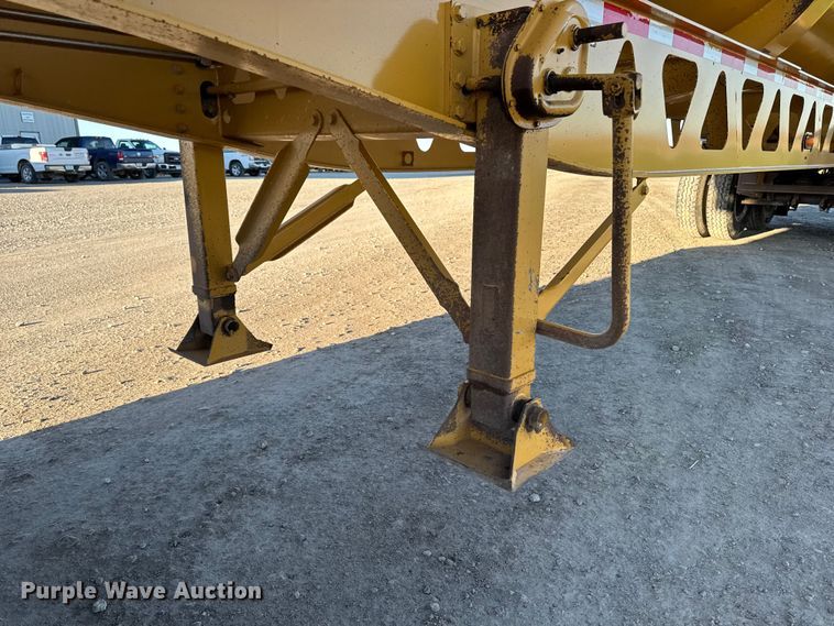 image for item EM2453 2020 Trail King Industries TK60SSD-402 side dump trailer