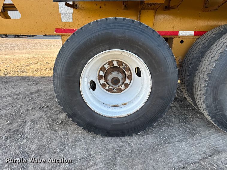 image for item EM2453 2020 Trail King Industries TK60SSD-402 side dump trailer