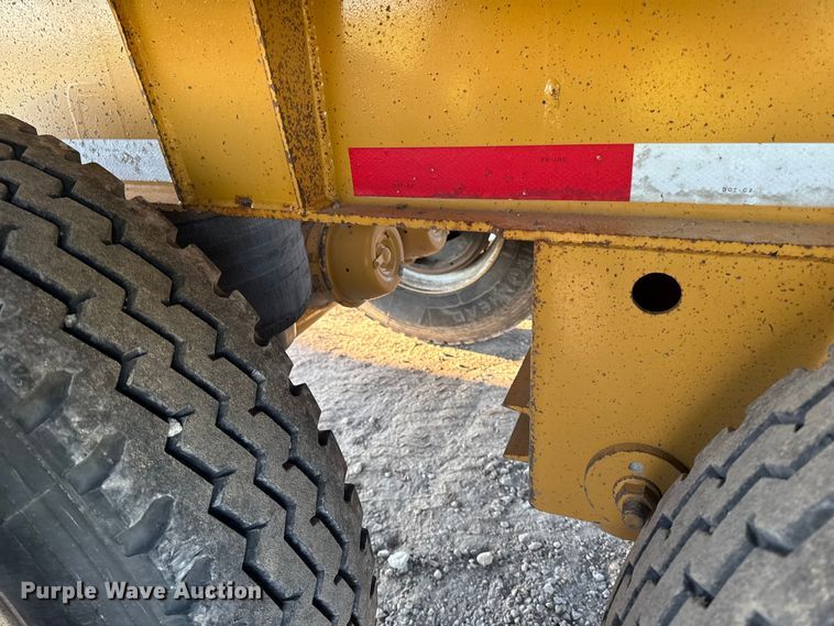 image for item EM2453 2020 Trail King Industries TK60SSD-402 side dump trailer