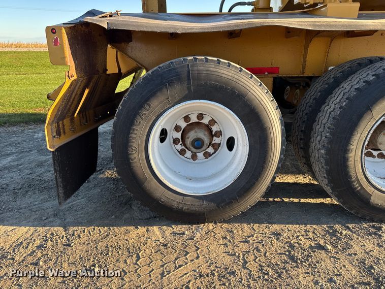 image for item EM2453 2020 Trail King Industries TK60SSD-402 side dump trailer