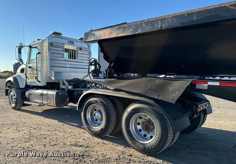 image for item EM2454 2022 Mack Granite semi truck