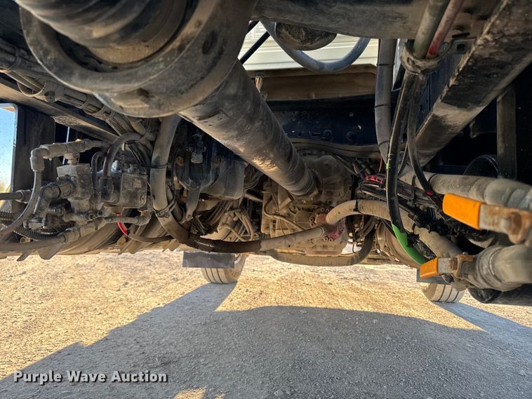 image for item EM2454 2022 Mack Granite semi truck