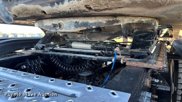 image for item EM2454 2022 Mack Granite semi truck