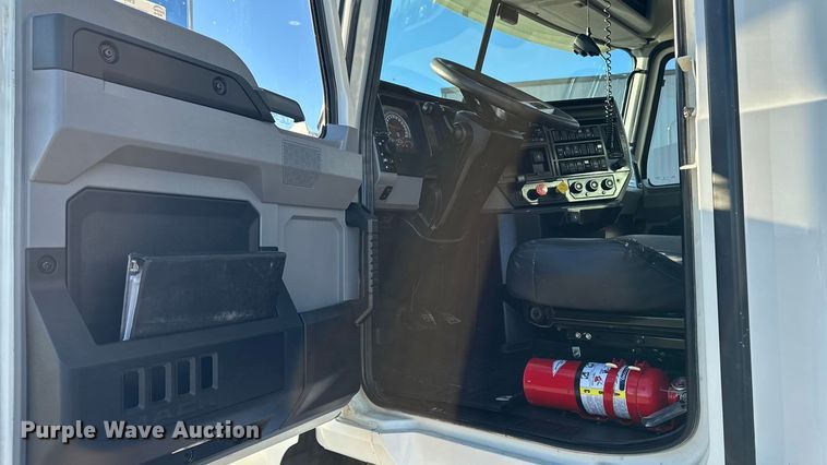 image for item EM2454 2022 Mack Granite semi truck