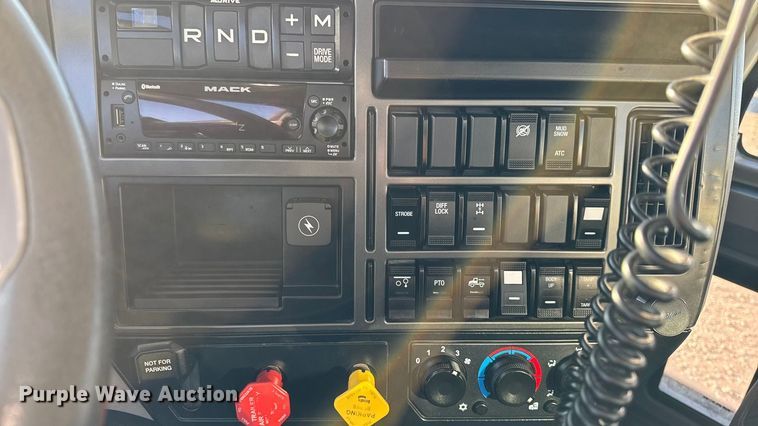 image for item EM2454 2022 Mack Granite semi truck