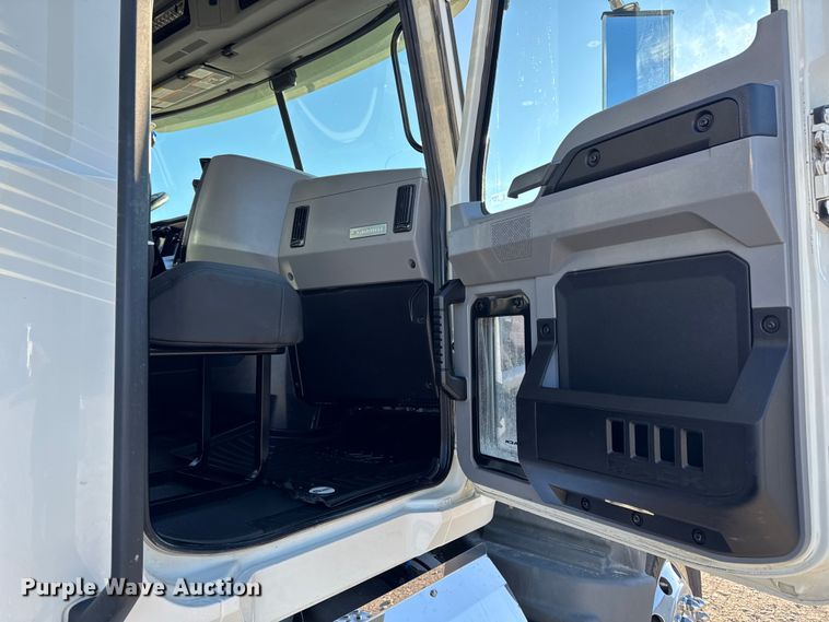 image for item EM2454 2022 Mack Granite semi truck