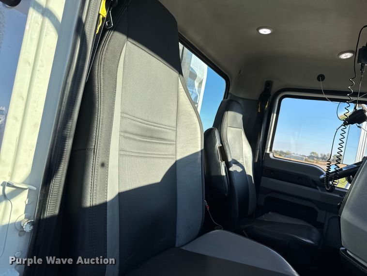 image for item EM2454 2022 Mack Granite semi truck