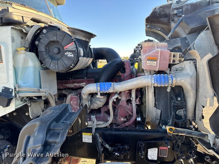 image for item EM2454 2022 Mack Granite semi truck