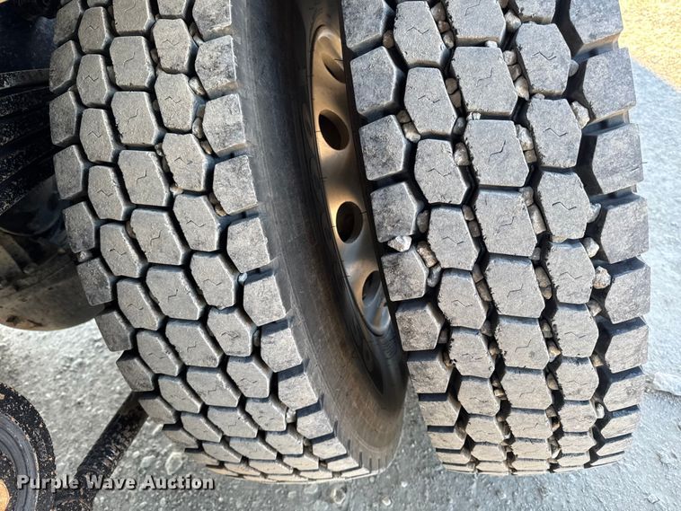 image for item EM2454 2022 Mack Granite semi truck