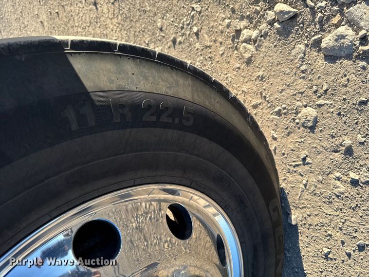 image for item EM2454 2022 Mack Granite semi truck