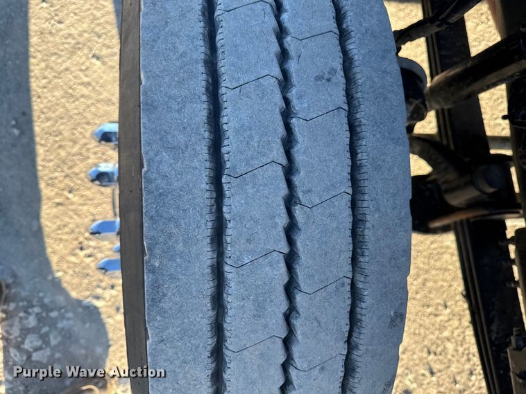 image for item EM2454 2022 Mack Granite semi truck