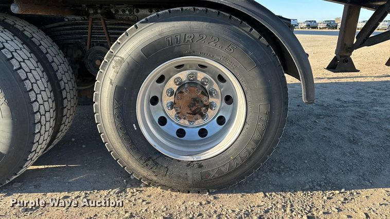 image for item EM2454 2022 Mack Granite semi truck