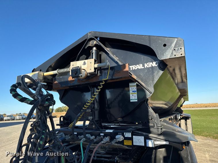 image for item EM2455 2017 Trail King  TK60SSD-403 side dump trailer