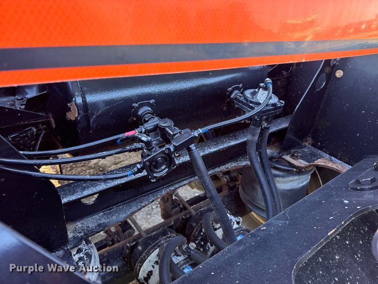 image for item EM2455 2017 Trail King  TK60SSD-403 side dump trailer