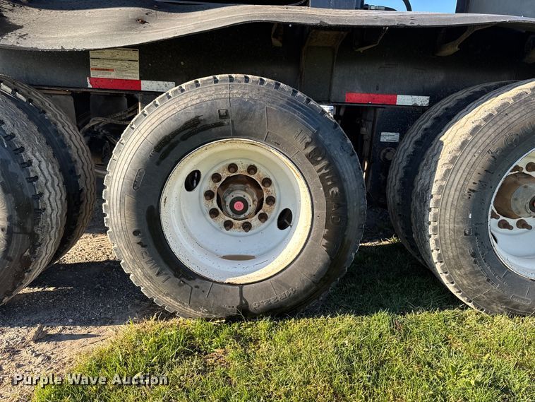 image for item EM2455 2017 Trail King  TK60SSD-403 side dump trailer