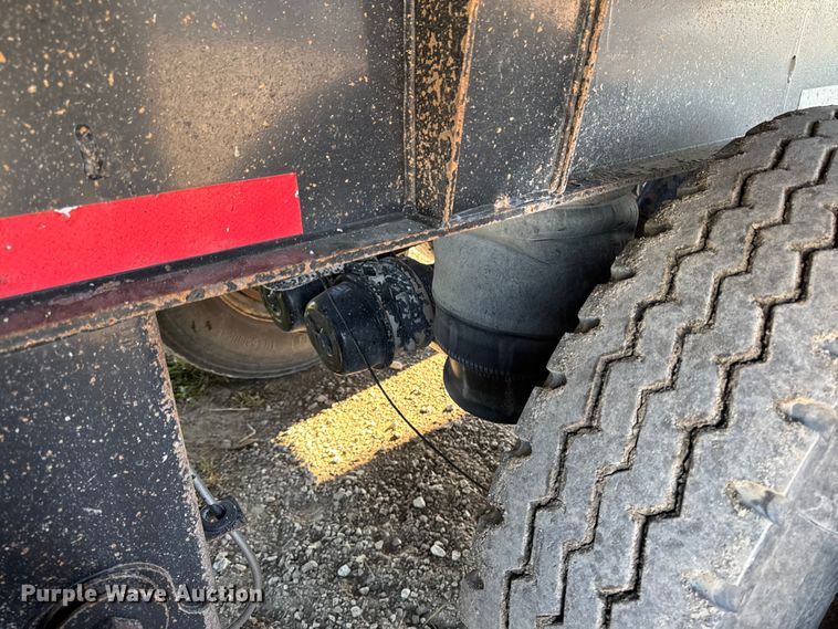 image for item EM2455 2017 Trail King  TK60SSD-403 side dump trailer