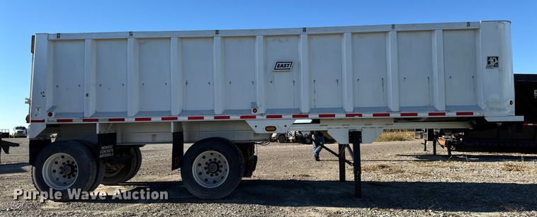 image for item EM2458 2009 East Manufacturing Corp. end dump trailer