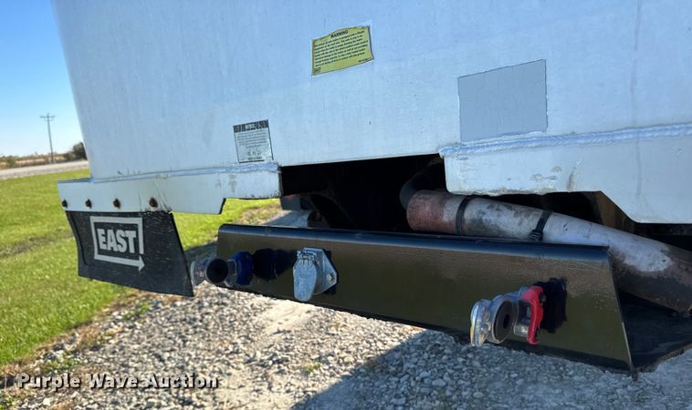 image for item EM2458 2009 East Manufacturing Corp. end dump trailer
