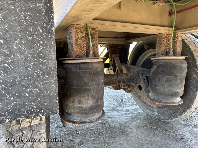 image for item EM2458 2009 East Manufacturing Corp. end dump trailer