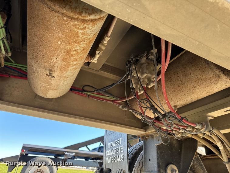 image for item EM2458 2009 East Manufacturing Corp. end dump trailer