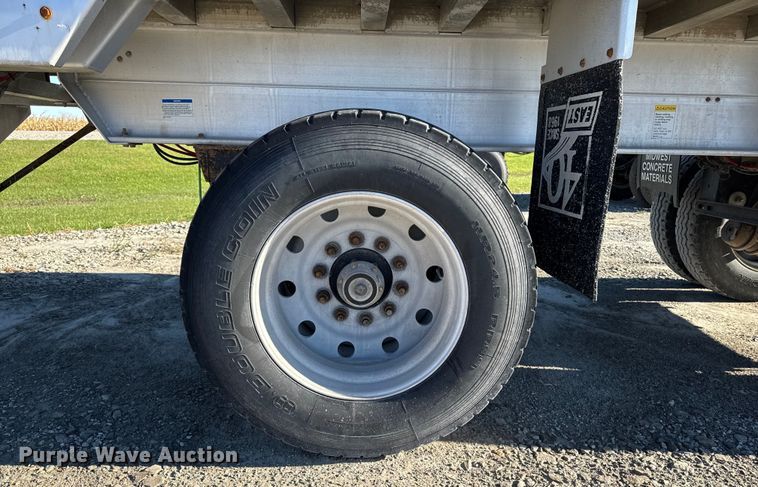 image for item EM2458 2009 East Manufacturing Corp. end dump trailer