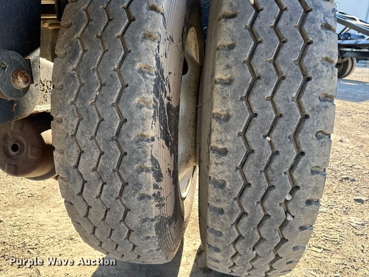 image for item EM2458 2009 East Manufacturing Corp. end dump trailer