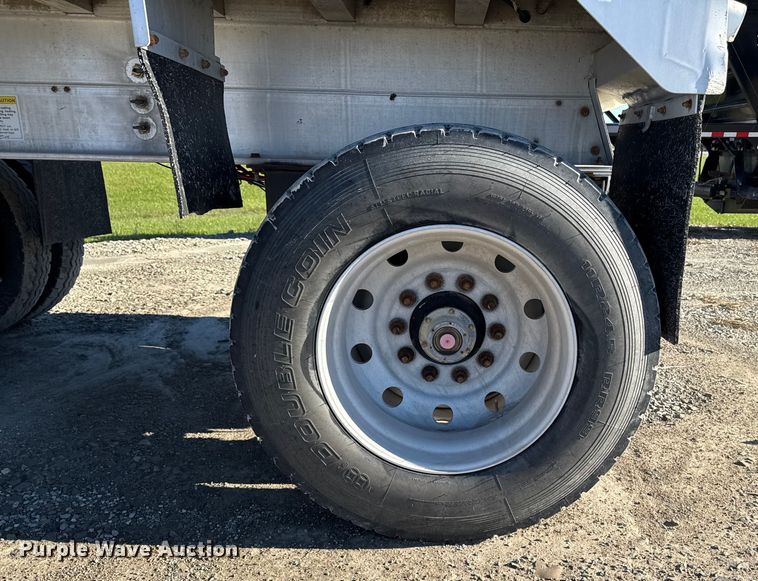 image for item EM2458 2009 East Manufacturing Corp. end dump trailer