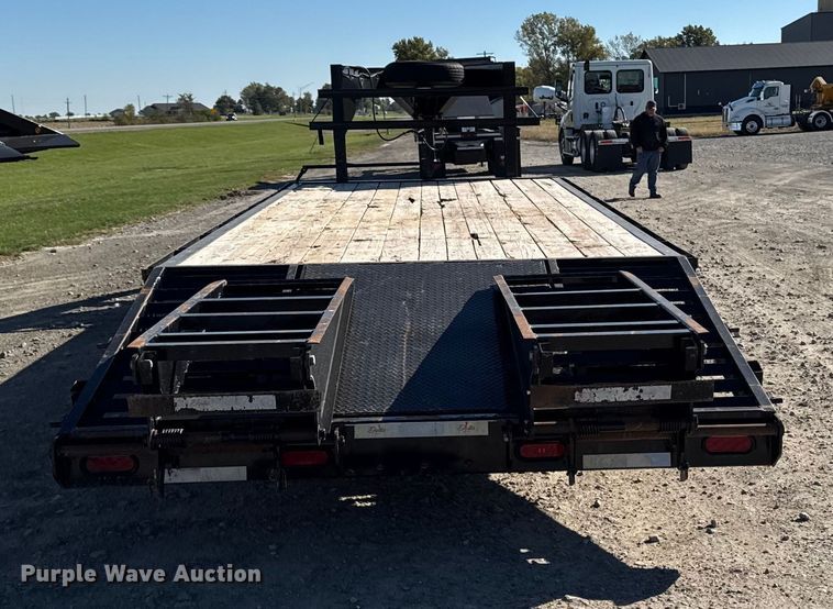 image for item EM2461 2016 Delta Manufacturing equipment trailer