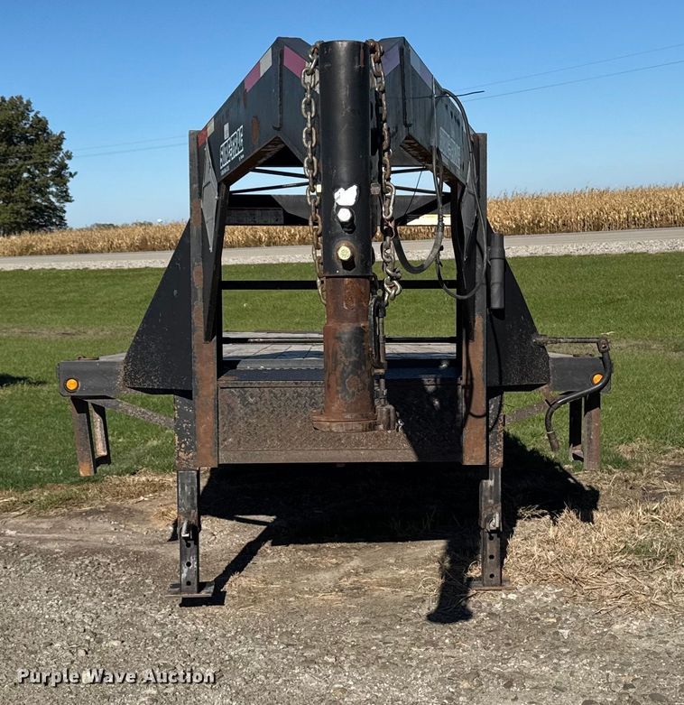 image for item EM2462 2009 Sure-Trac equipment trailer