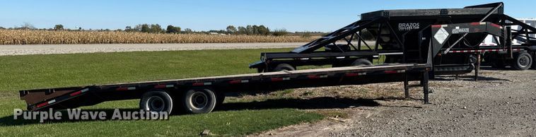 image for item EM2462 2009 Sure-Trac equipment trailer
