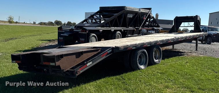 image for item EM2462 2009 Sure-Trac equipment trailer