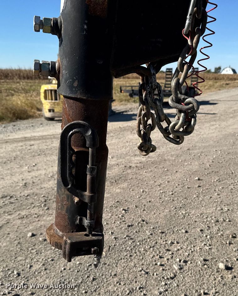 image for item EM2462 2009 Sure-Trac equipment trailer