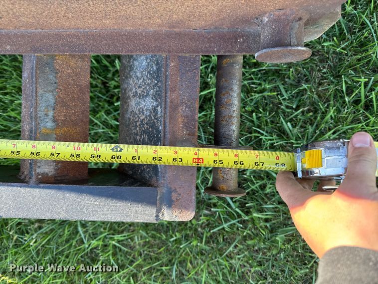 image for item EM2462 2009 Sure-Trac equipment trailer